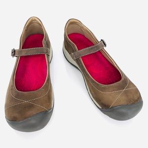 Keen Presido Mary Janes Size 9.5